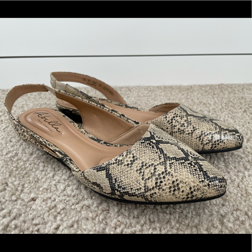 New Snake print flats - Abella